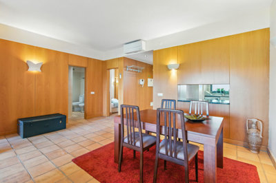 8 DINING TABLE (1).jpg