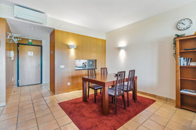 10 DINING TABLE.jpg