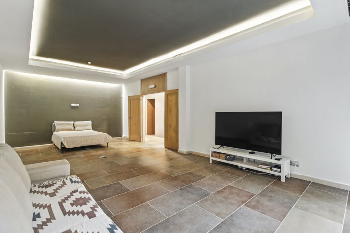 Image No.21-Commercial for sale