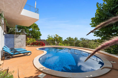12 pool area.jpg