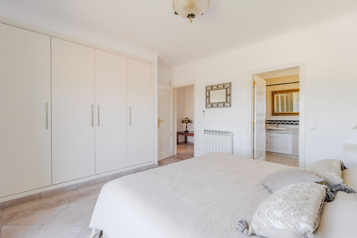 Image No.28-5 Bed Villa for sale