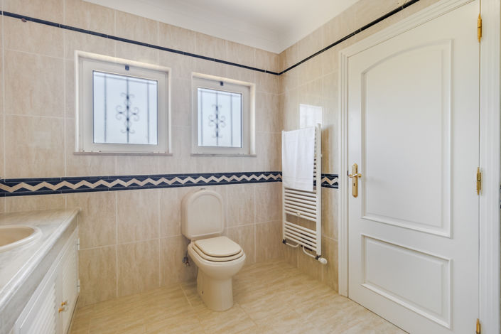 Image No.30-5 Bed Villa for sale