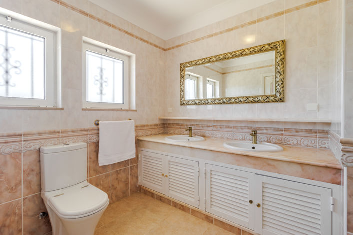 Image No.34-5 Bed Villa for sale