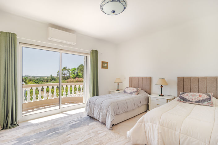 Image No.37-5 Bed Villa for sale