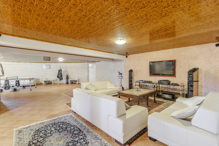 Image No.45-5 Bed Villa for sale