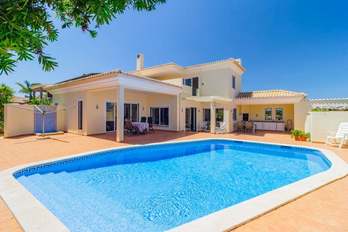 Image No.1-3 Bed Villa for sale