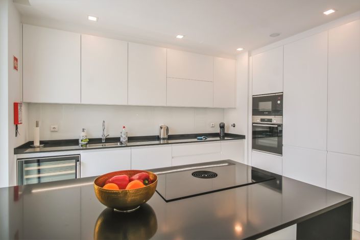 Image No.10-3 Bed Apartment for sale