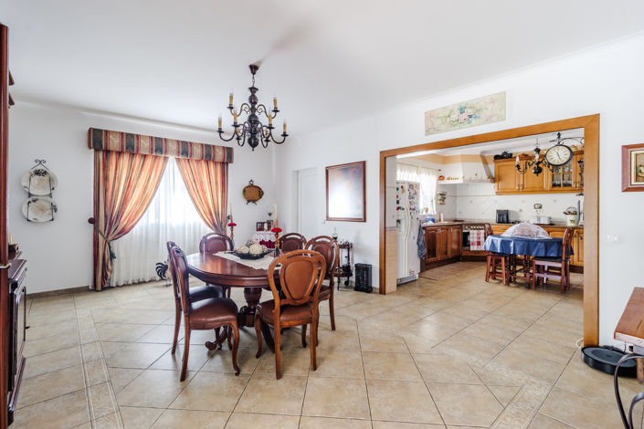 Image No.5-Villa de 5 chambres à vendre à Lagos