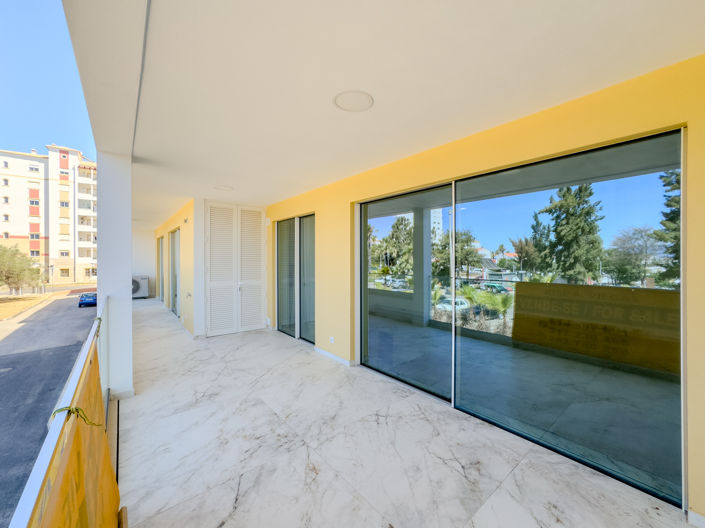 Image No.18-3 Bed Apartment for sale