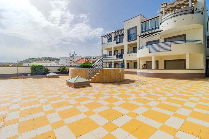 Image No.26-2 Bed Apartment for sale