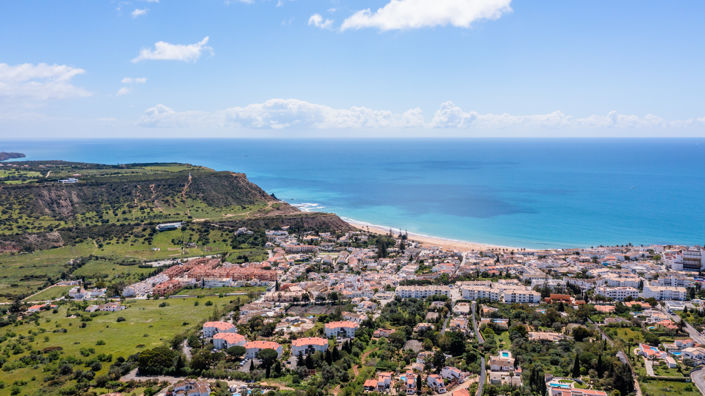 Image No.32-Maison de ville de 2 chambres à vendre à Lagos