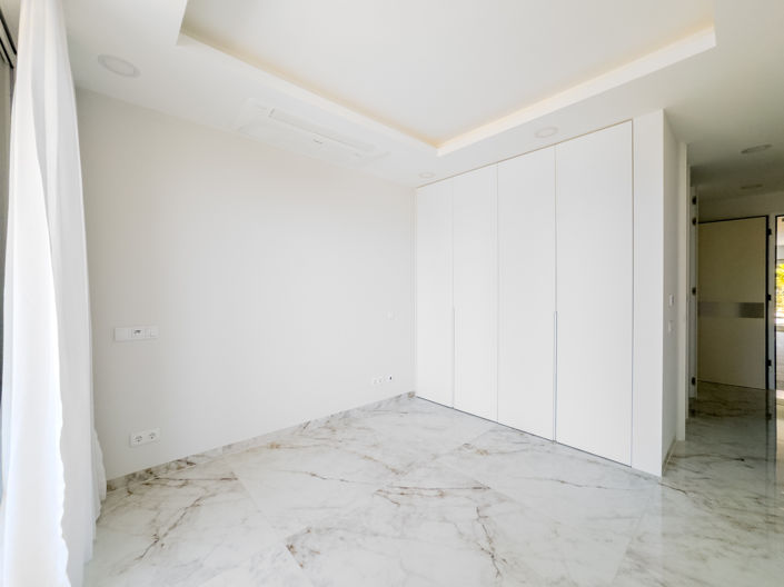 Image No.11-4 Bed Apartment for sale