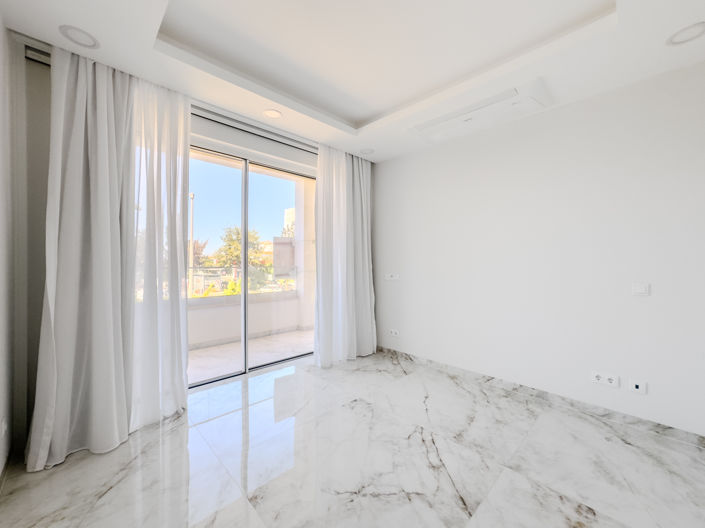 Image No.9-4 Bed Apartment for sale