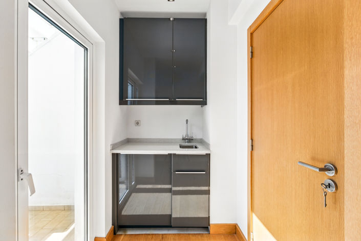 Image No.24-3 Bed Townhouse for sale