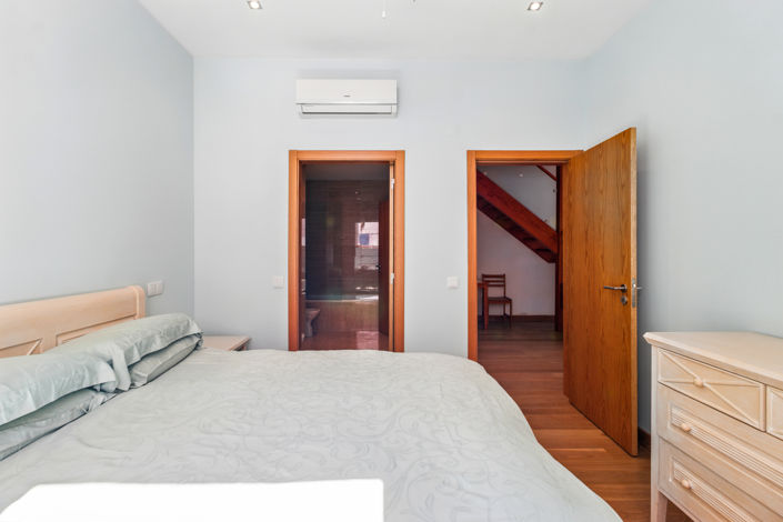 Image No.37-3 Bed Townhouse for sale