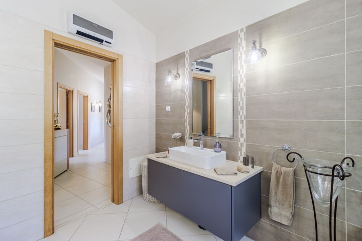 Image No.22-3 Bed Villa for sale