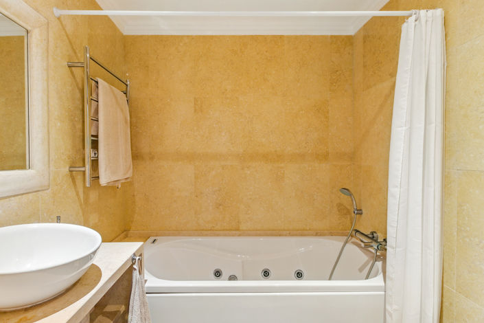 Image No.22-2 Bed Apartment for sale