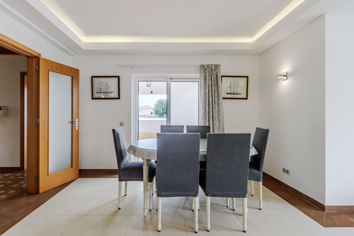 Image No.8-6 Bed Villa for sale