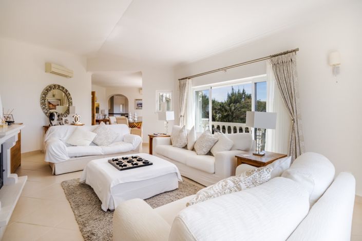 Image No.3-3 Bed Villa for sale