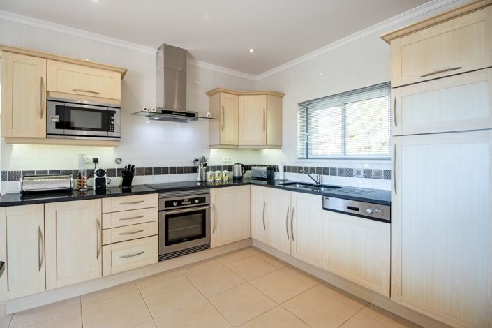 Image No.4-3 Bed Villa for sale