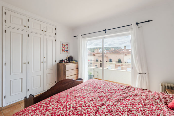 Image No.23-3 Bed Apartment for sale