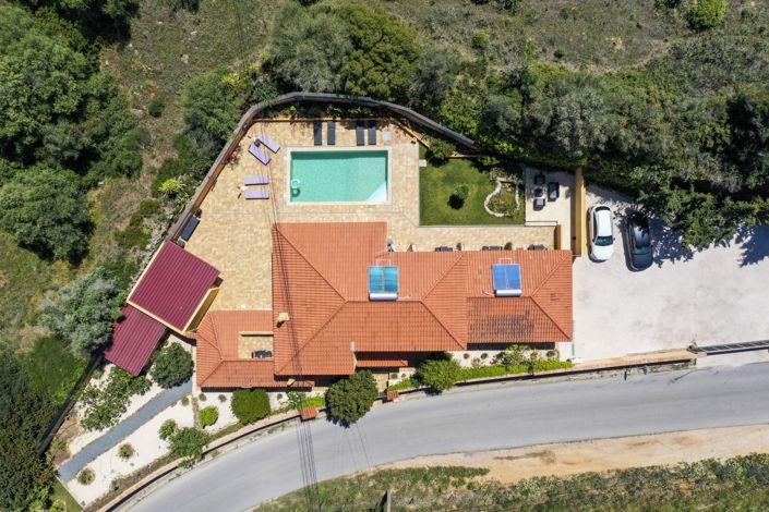 Image No.47-8 Bed Property for sale