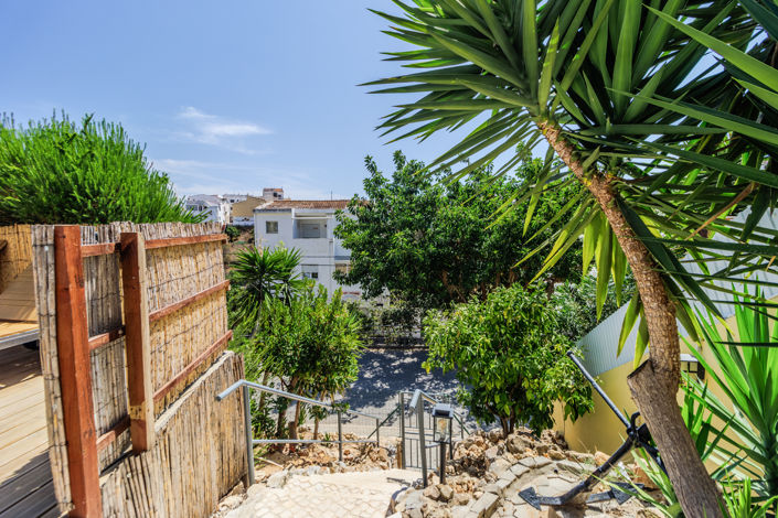 Image No.49-7 Bed Commercial for sale