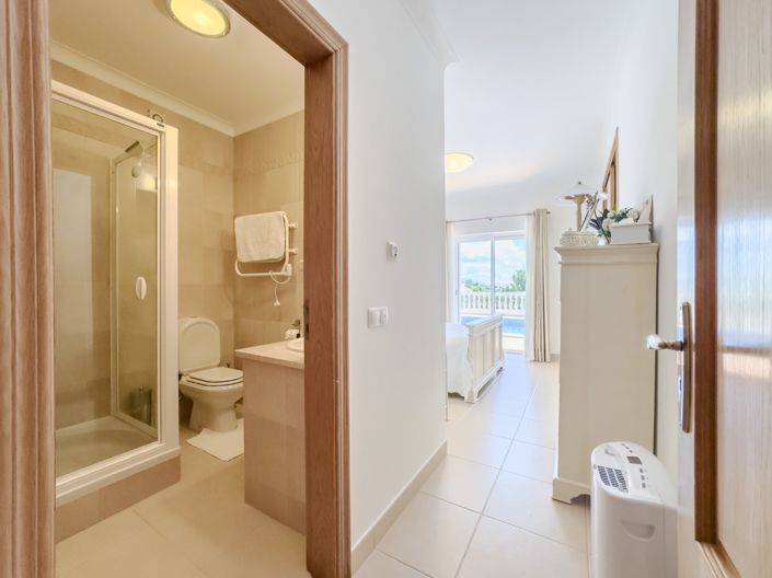 Image No.21-3 Bed Villa for sale