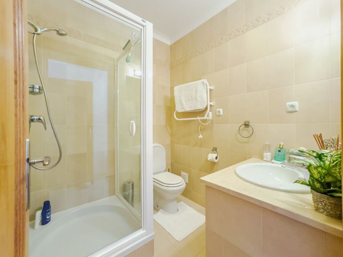 Image No.21-3 Bed Villa for sale