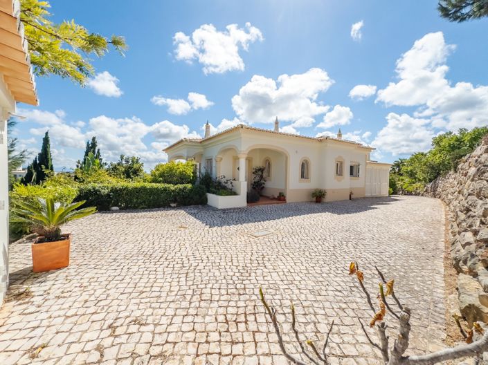 Image No.26-3 Bed Villa for sale