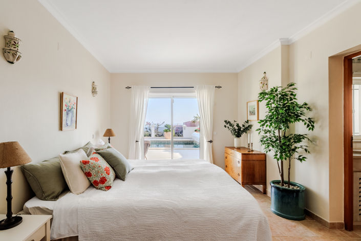 Image No.36-4 Bed Villa for sale