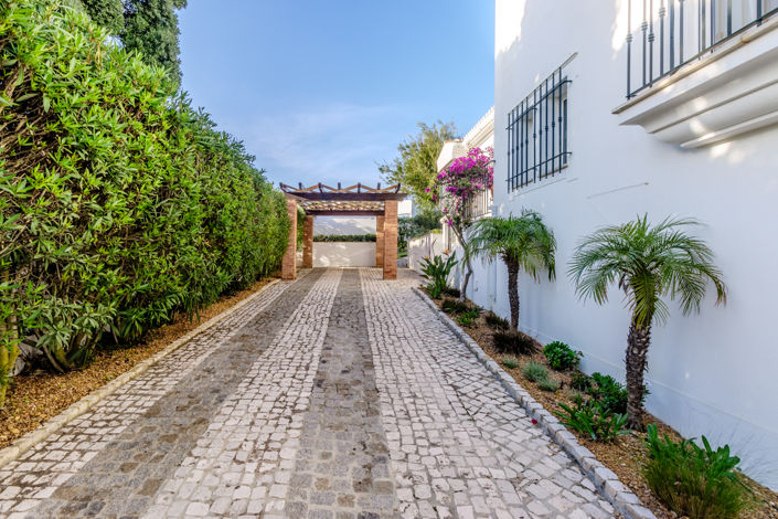 Image No.42-4 Bed Villa for sale