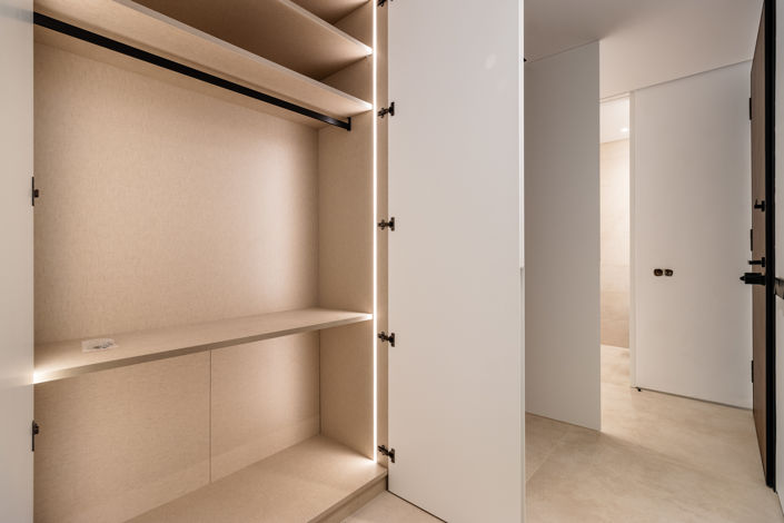 Image No.18-3 Bed Apartment for sale