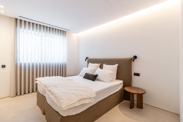 Image No.24-3 Bed Apartment for sale