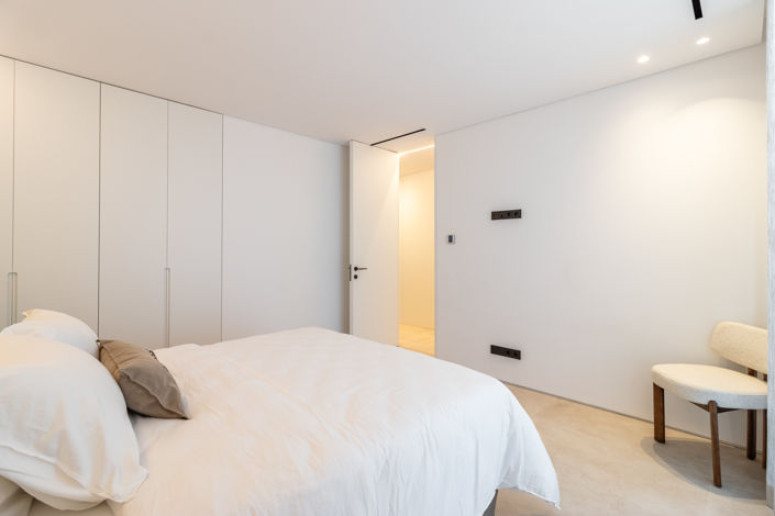 Image No.28-3 Bed Apartment for sale