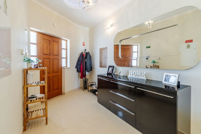 Image No.18-4 Bed Villa for sale