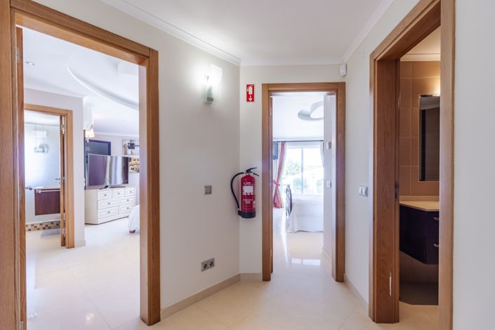 Image No.20-4 Bed Villa for sale