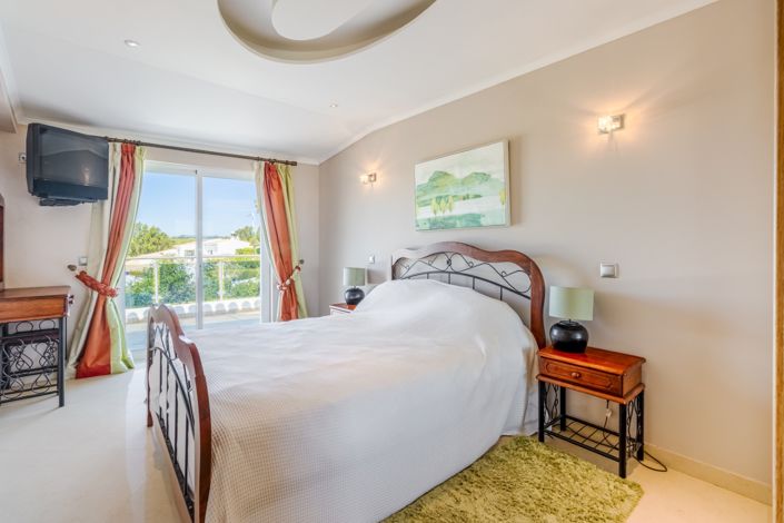 Image No.23-4 Bed Villa for sale