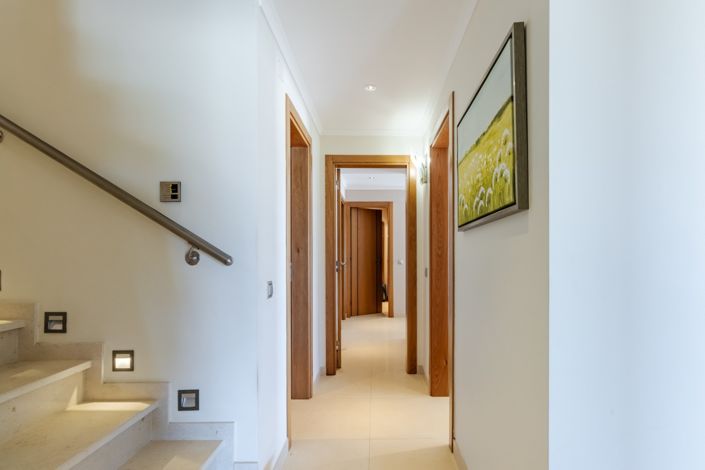 Image No.28-4 Bed Villa for sale