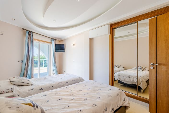 Image No.29-4 Bed Villa for sale