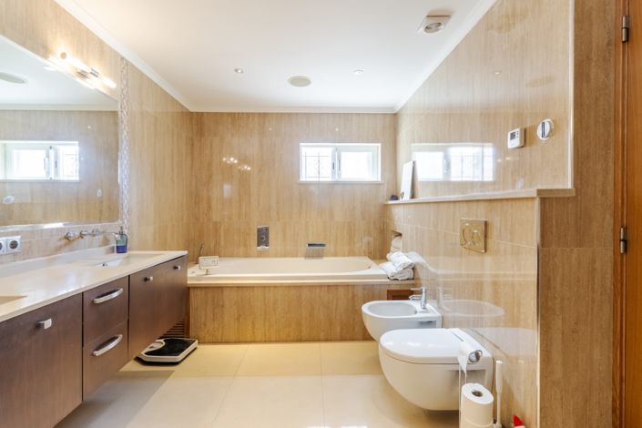 Image No.33-4 Bed Villa for sale