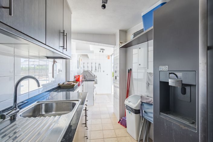 Image No.42-4 Bed Villa for sale