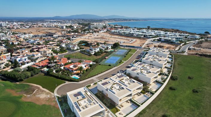 Image No.38-4 Bed Villa for sale