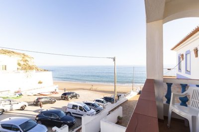 2-Balcony sea view (Large).jpg