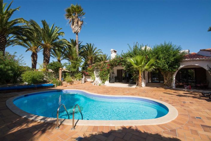 Image No.2-Villa de 5 chambres à vendre à Lagos