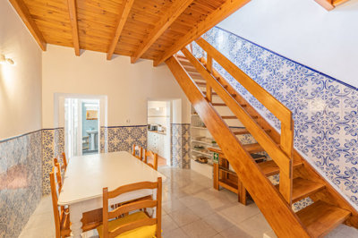 8 Dining Room.jpg