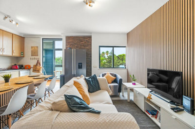 3 LIVING ROOM.jpg