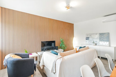 4 LIVING ROOM.jpg