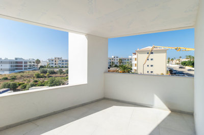 7.1 BALCONY.jpg