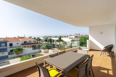 12 BALCONY.jpg